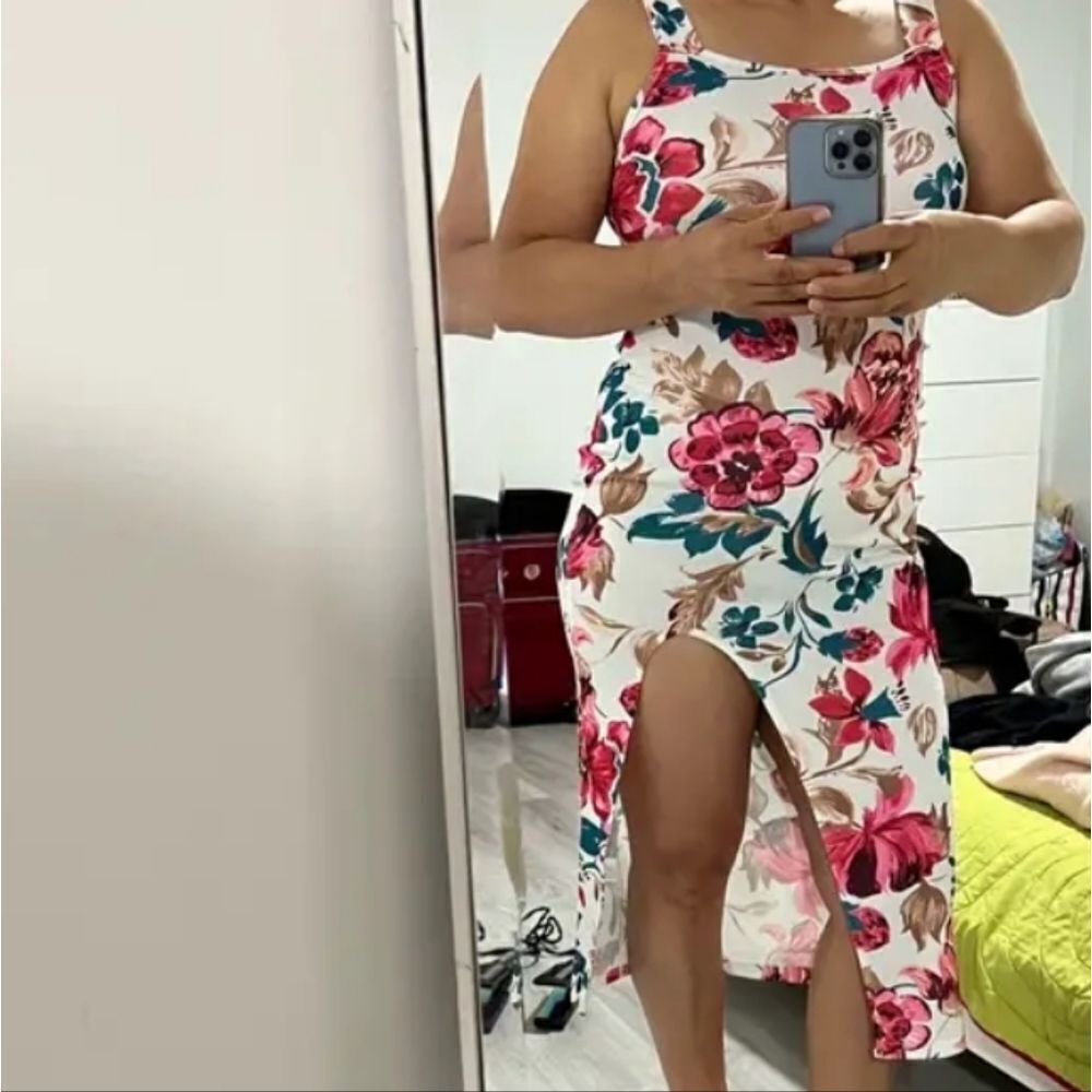 Vibrant floral dress sz small - Picture 7 of 9